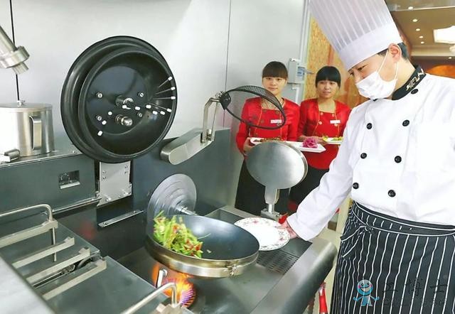 阿里、京東兩大巨頭押注 起底機器人餐廳的前世今生