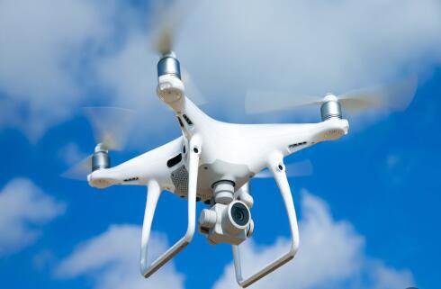 傳感器在無(wú)人機(jī)中提供什么作用？