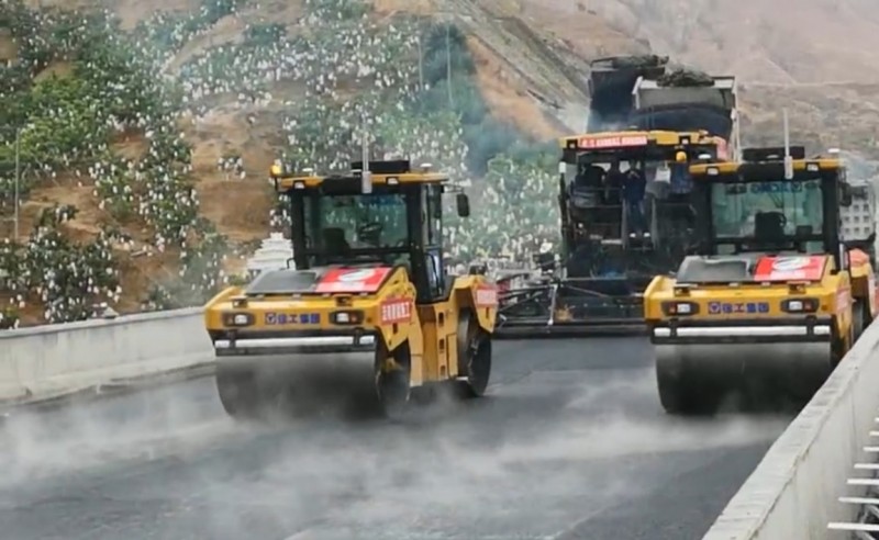 清華助力智慧交通，首次實現高速公路無人機群施工