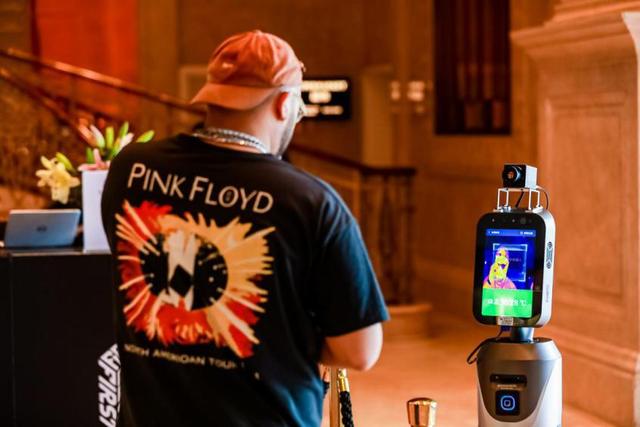 獵戶星空機器人