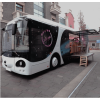 熊貓餐車|深蘭科技|服務(wù)機(jī)器人